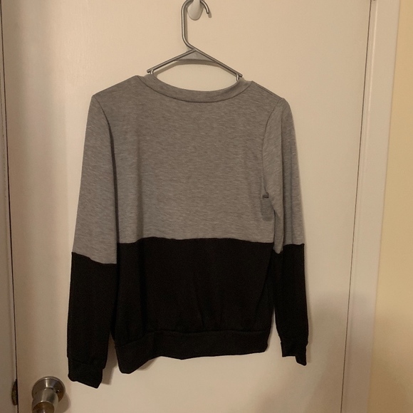 Panda sweater - Picture 2 of 2